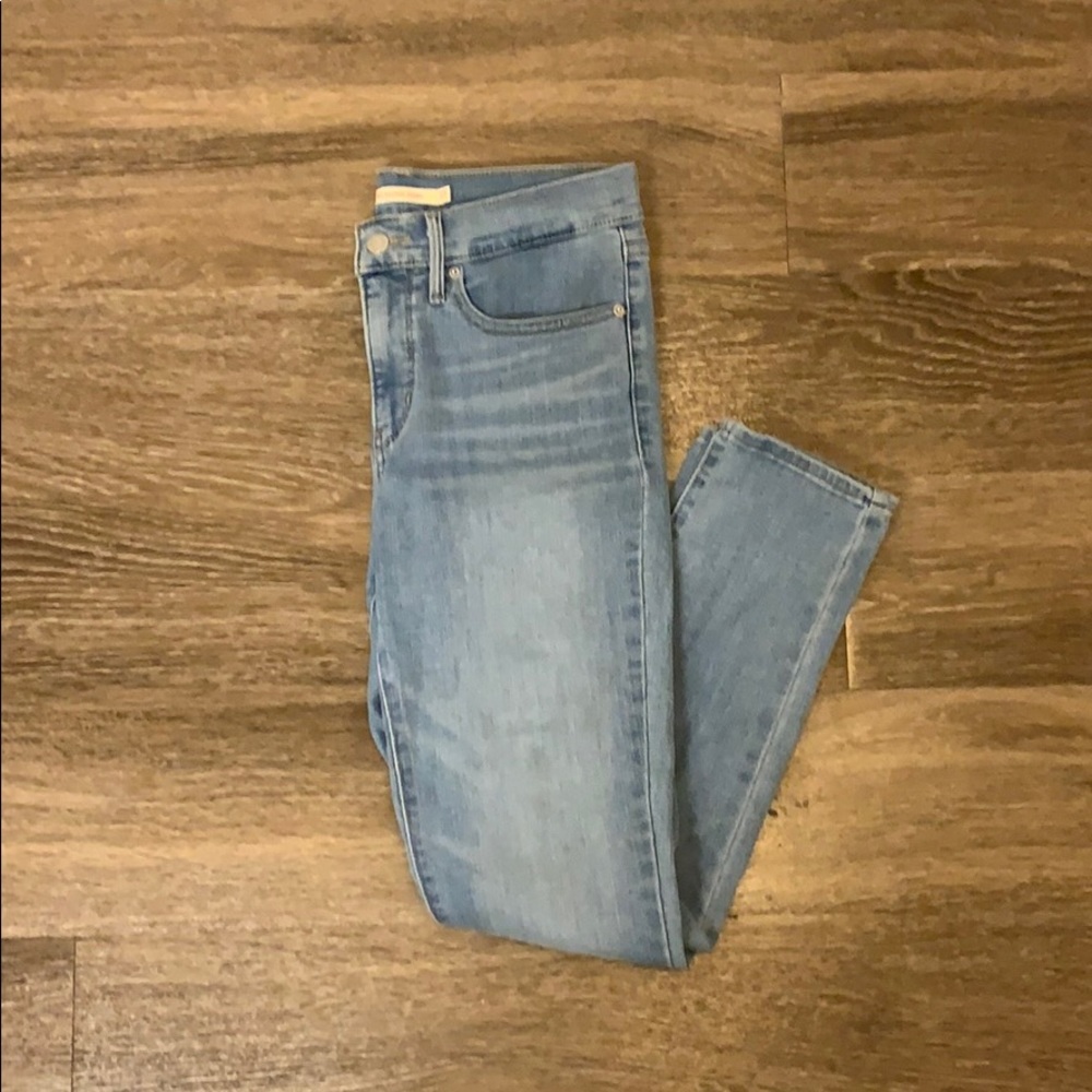 Levi 311 jeans